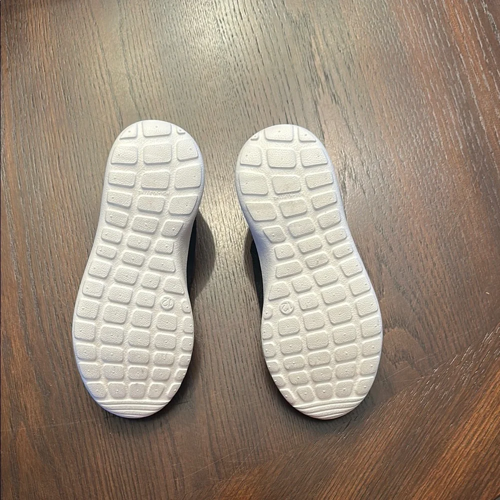 GAP Kids Slip On Sneakers Black Toddler Size 12 Lightweight